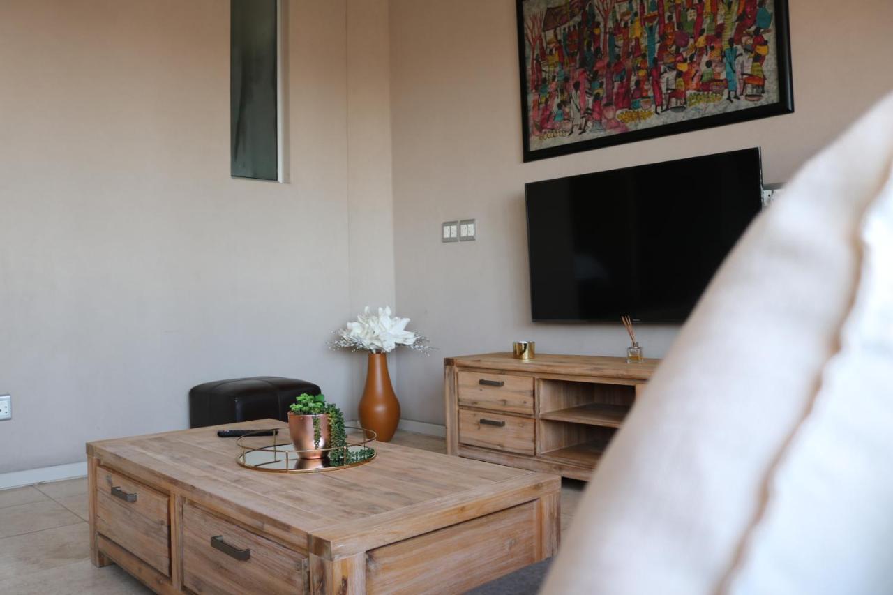 1007-Stunning Studio Apt With Incredible Joburg Views Johannesburg Dış mekan fotoğraf